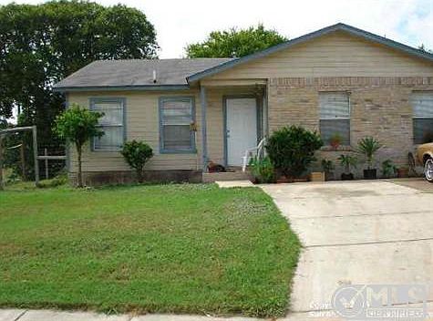 1st image of 4203 Woodmanor Dr APT 1