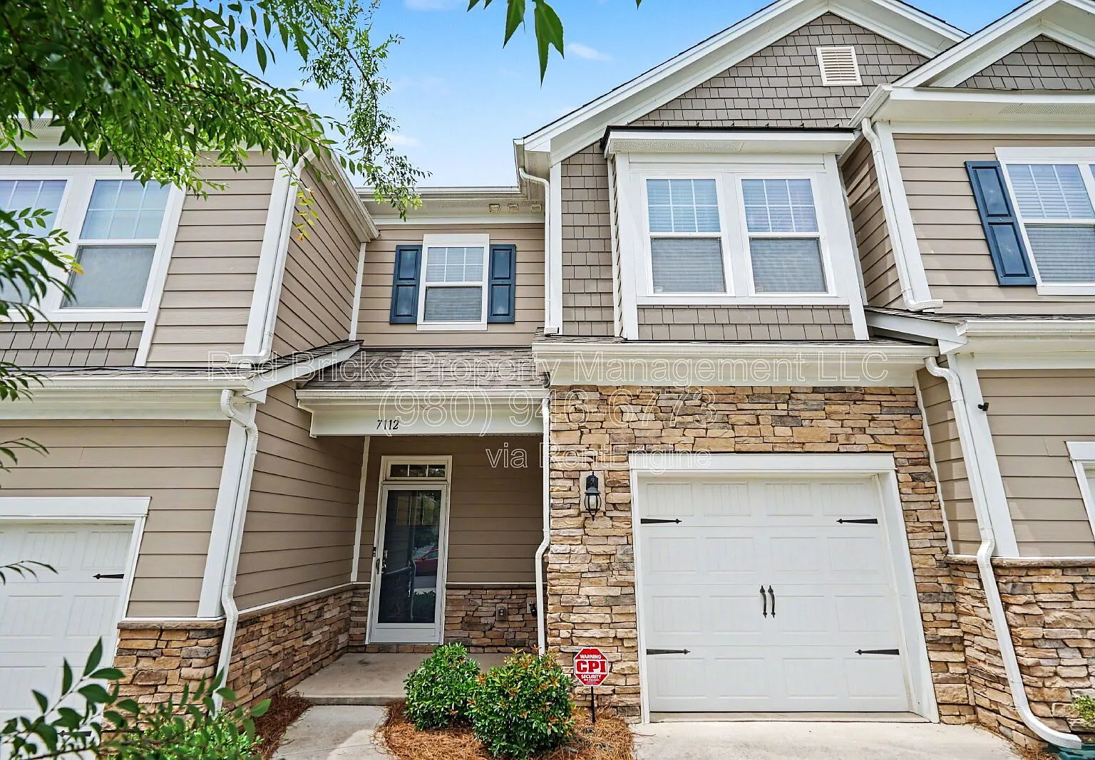 3 bed, 2.5 bath, 1699 sqft, $1,945 — Photo 1