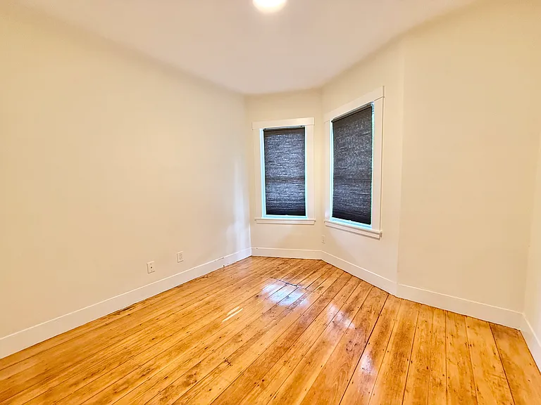 21 Macarthur St #3 — Photo 12