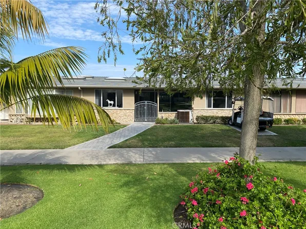 1701 Tam Oshanter Rd #M12-11d, Seal Beach, CA 90740