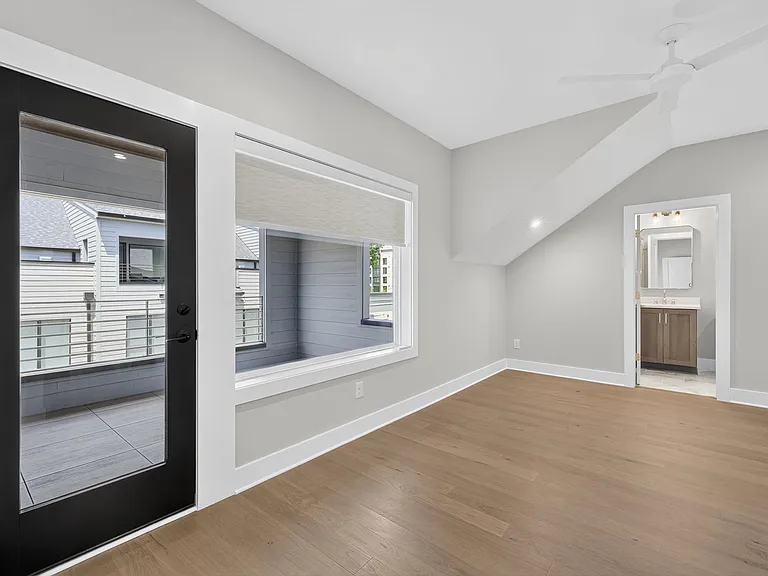 407 Chatham View Rd — Photo 45