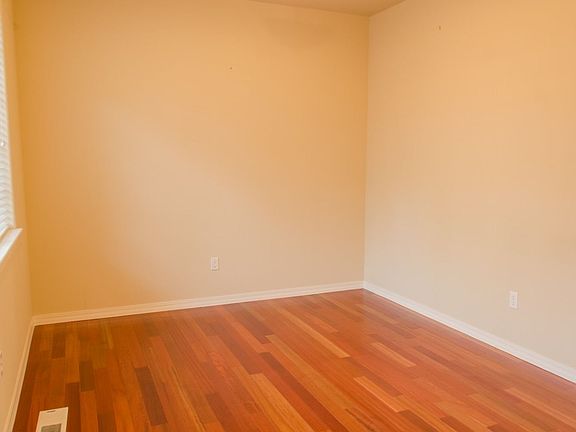 3rd image of 24036 39th Ln SE