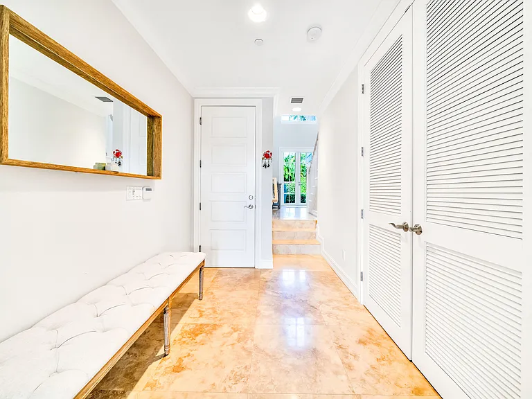 138 Marine Way — Photo 4