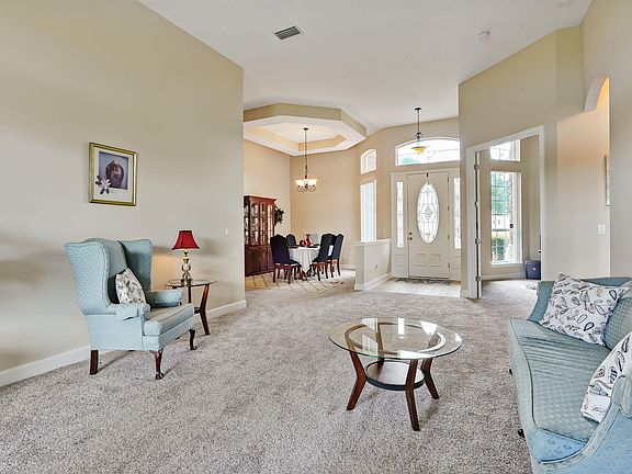 5th image of 6319 Green Myrtle Dr