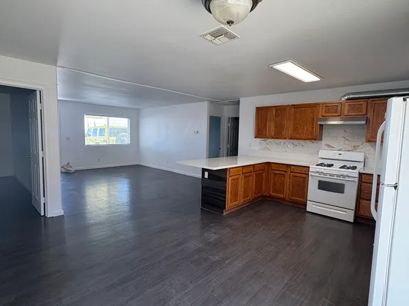 73538 Sun Valley Dr APT 4, Twentynine Palms, CA 92277