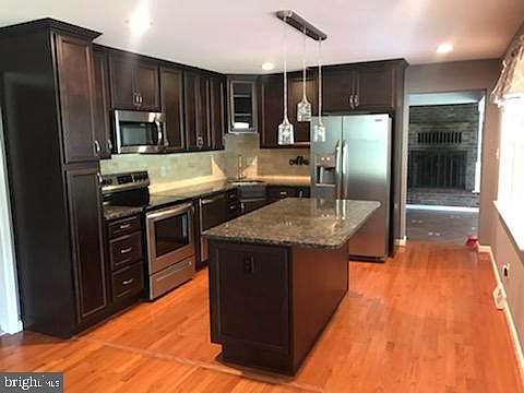 2nd image of 5230 Colebrook Dr