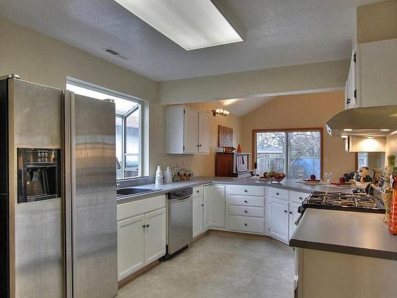5th image of 1146 Sevier Ave