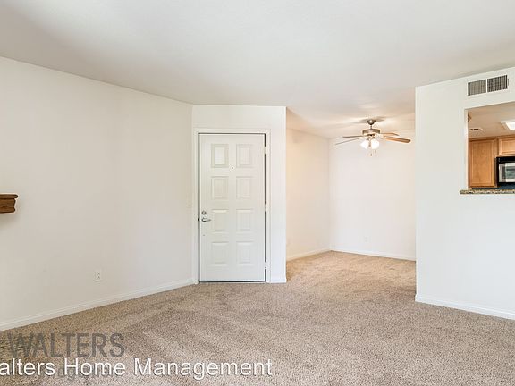 4th image of 12067 Alta Carmel Ct Unit 80