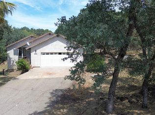 3885 Bartelink Dr, Valley Springs, CA 95252