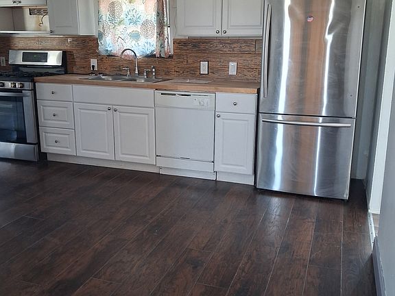 3rd image of 7989 Alaya Way