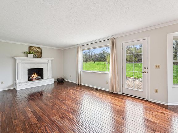 4th image of 8867 Steeplechase Way