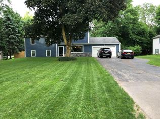 8 Mill Rd, Fairport, NY 14450