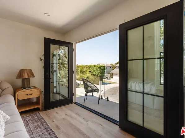 5111 Randall St, Los Angeles, CA 90230