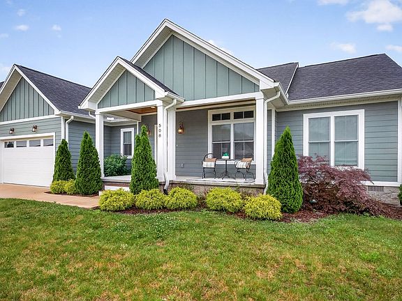 2nd image of 508 Bishop Ln