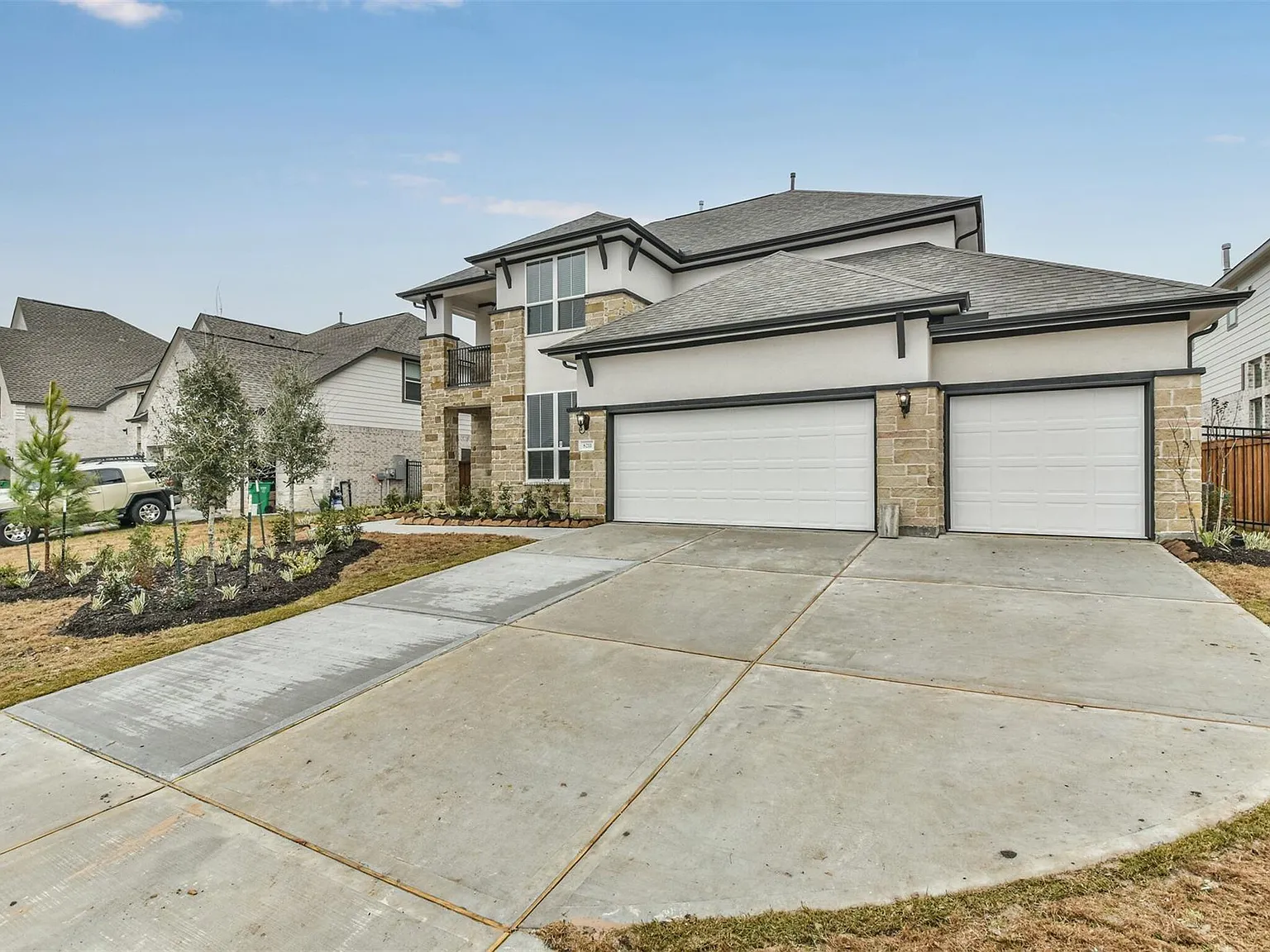 4 bed, 3.5 bath, 3320 sqft, $3,950 — Photo 2