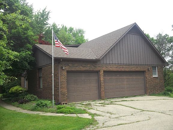 2nd image of 107 Hazelwood Dr
