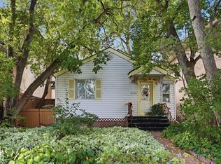 9628 100a St NW, Edmonton, AB T5K 0V8