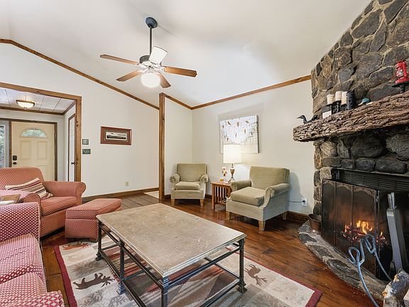 3rd image of 144 Hogback Court