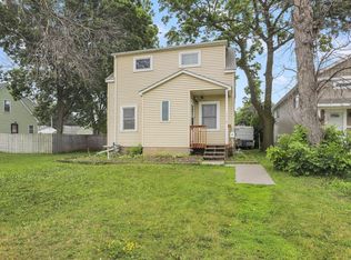 106 E Spruce St, South Saint Paul, MN 55075