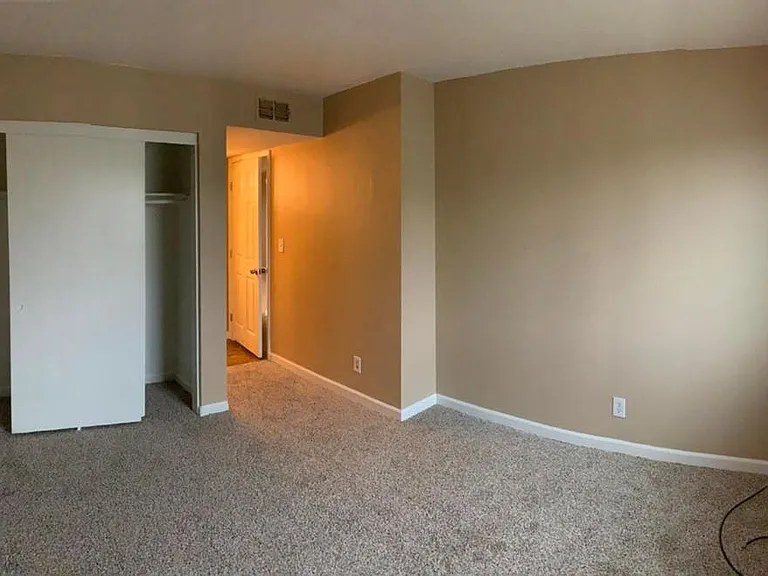 2217 E Cactus Rd #4 — Photo 15