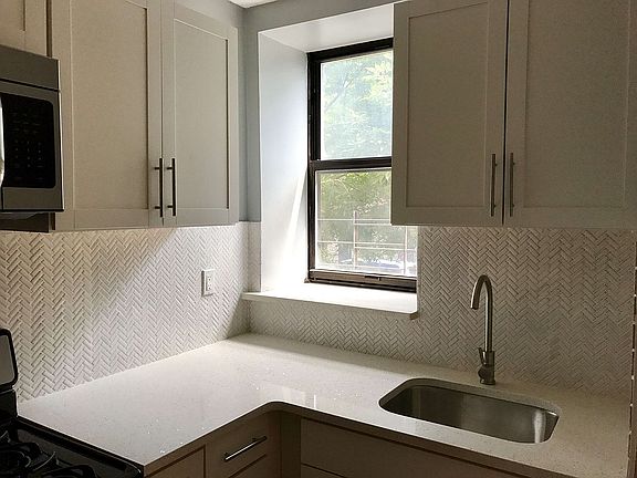 3rd image of 579 Academy St APT 1H