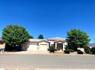 799 Maxey Marie Dr, El Paso, TX 79932