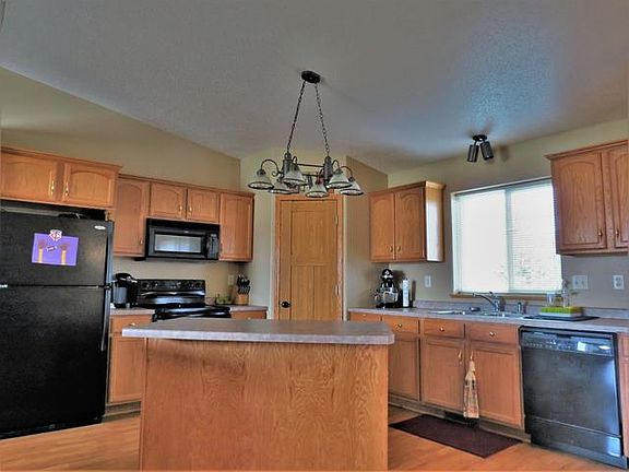 3rd image of 3650 Palomino Dr N