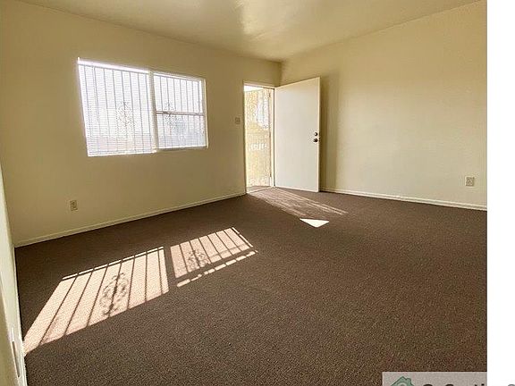 3rd image of 8919 S Hoover St APT 4