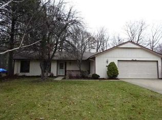 5997 Hickory Trl, North Ridgeville, OH 44039