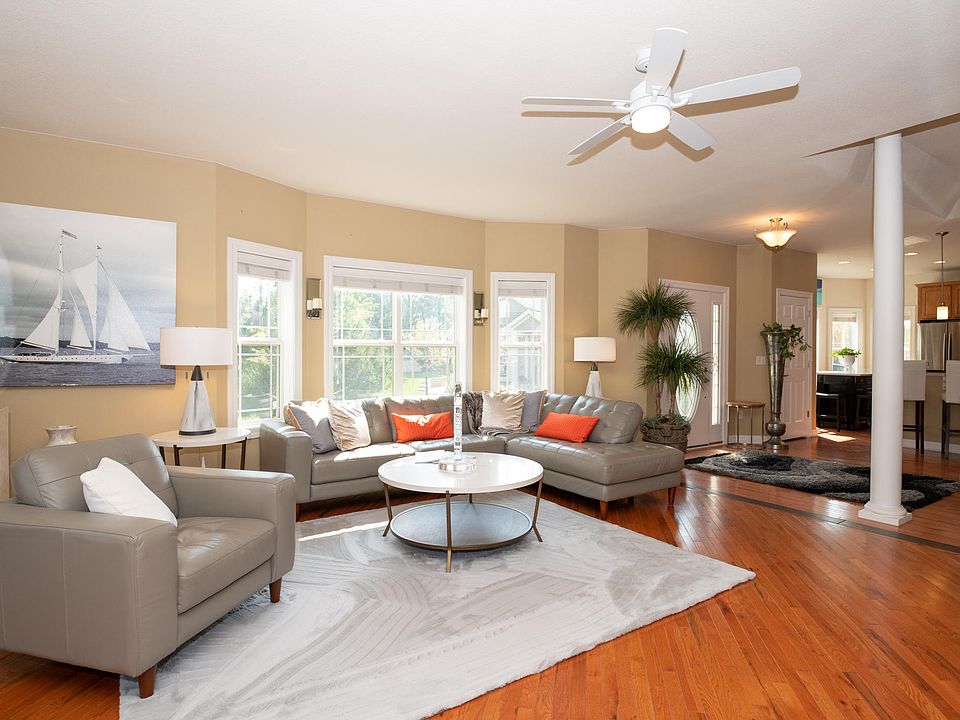 1st image of 11669 W Willow Ct #8