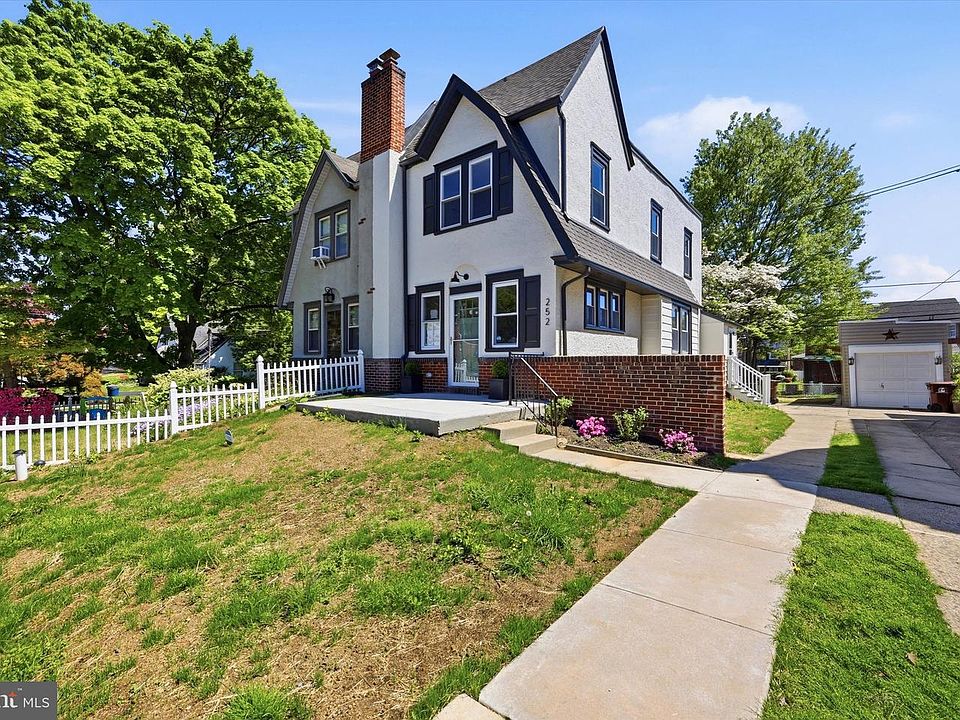 1st image of 252 W Greenwood Ave