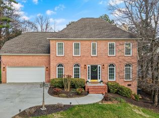 1942 Cedardale Ln, Knoxville, TN 37932