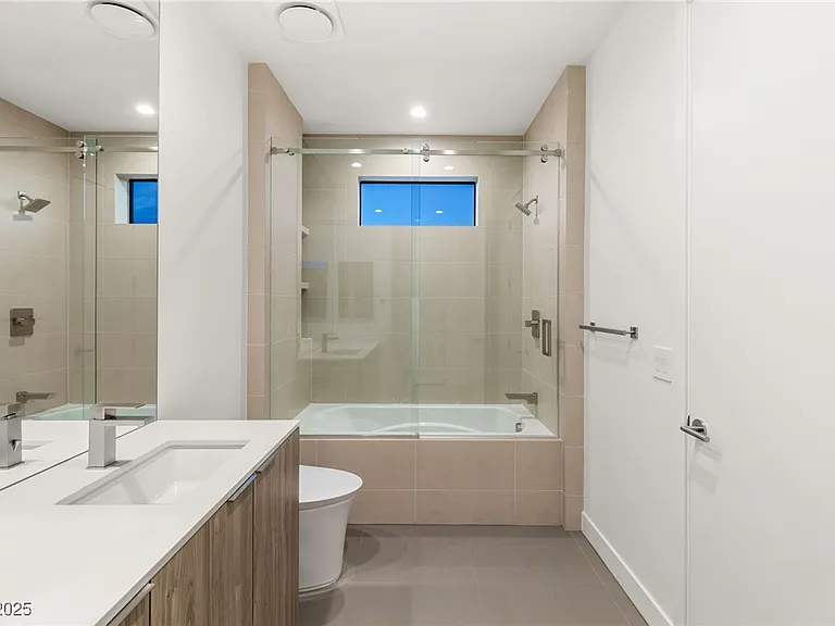 7385 Heron Canyon Ct — Photo 31