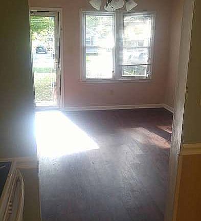 4th image of 1315 Doris Dr