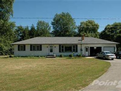 912 E Augusta Dr, Augusta, MI, 49012