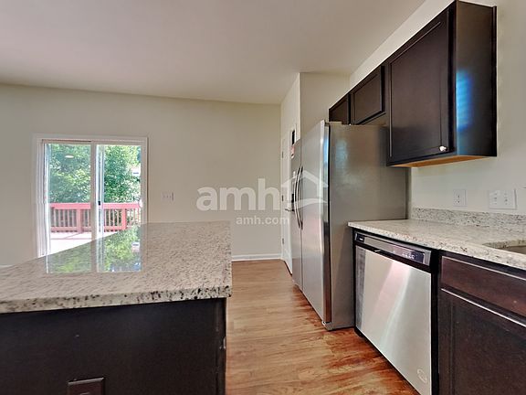 5th image of 4828 Jessica Suzanne Dr