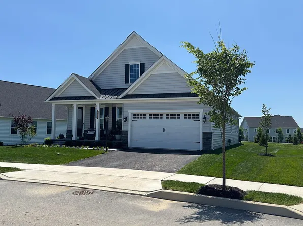 956 Eakins Cir, West Chester, PA 19380