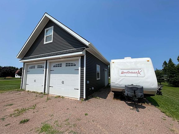 2nd image of 408 Fortune Cove Rd
