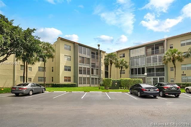 1st image of 1800 N Lauderdale Ave APT 1414