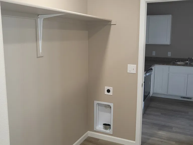 E Cokedale Dr — Photo 14