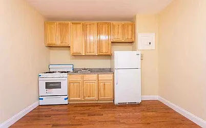 Rented by Uptown Flats LLC