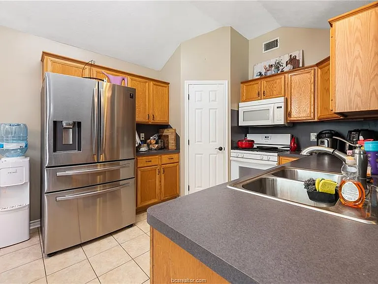 1711 Beaver Pond Ct — Photo 12