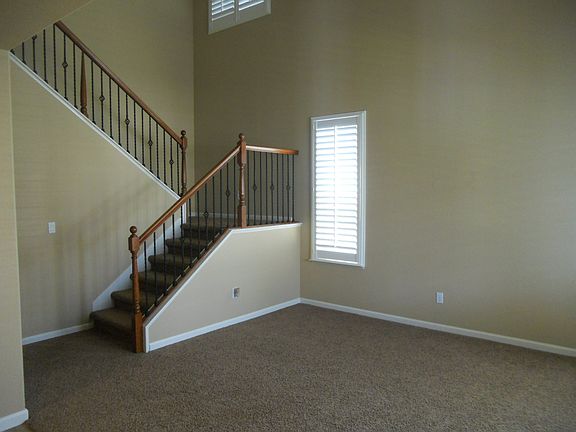 4th image of 2140 Pistachio Way