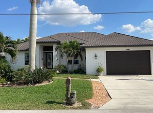 2461 Palm Tree Dr, Punta Gorda, FL 33950