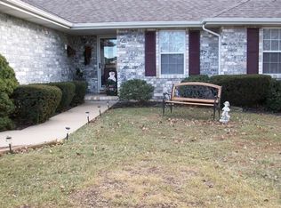 1208 Verna Ln, Nixa, MO 65714
