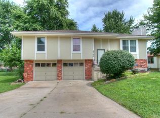 8700 N Orchard St, Liberty, MO 64068