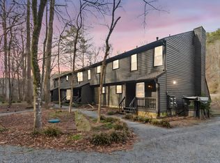 641 Riverside Dr, Ellijay, GA 30540