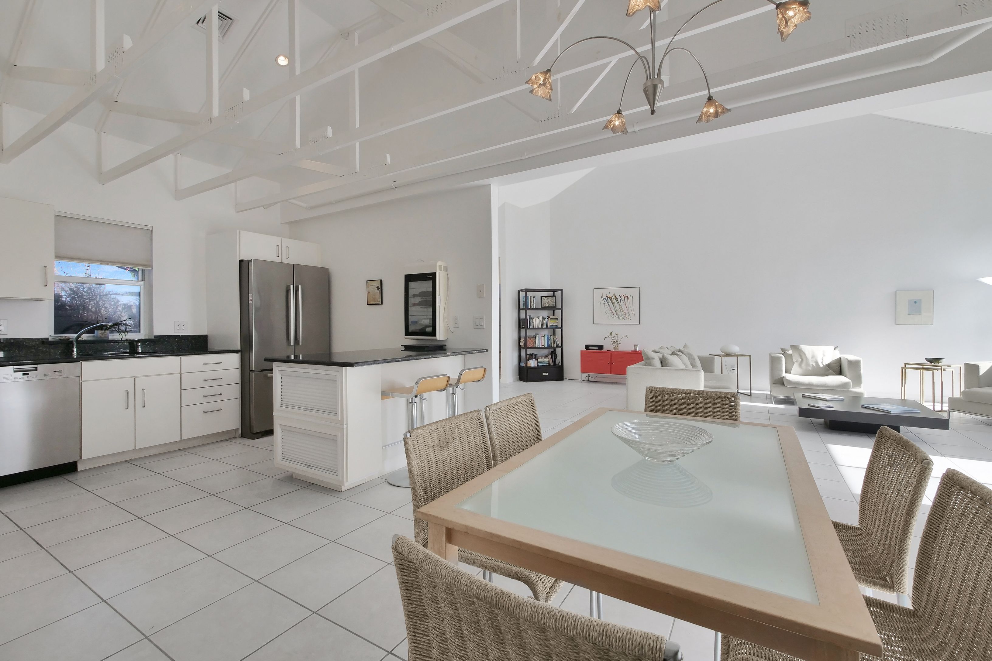 85 Saint Andrews Cir, Southampton, NY 11968 Out East