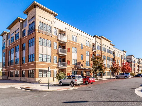 2905 Bleeker St #4-404, Fairfax, VA 22031