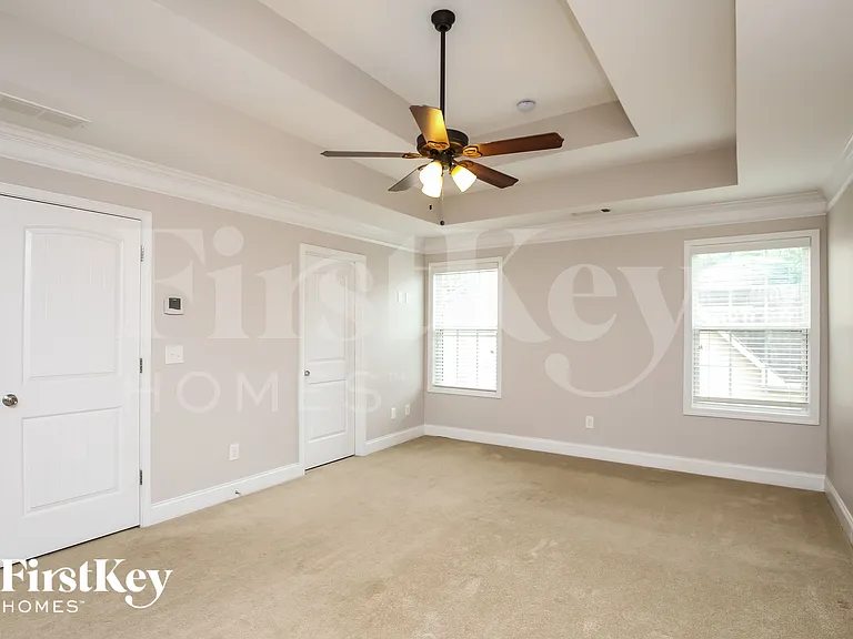 6310 Spring Cove Dr — Photo 8